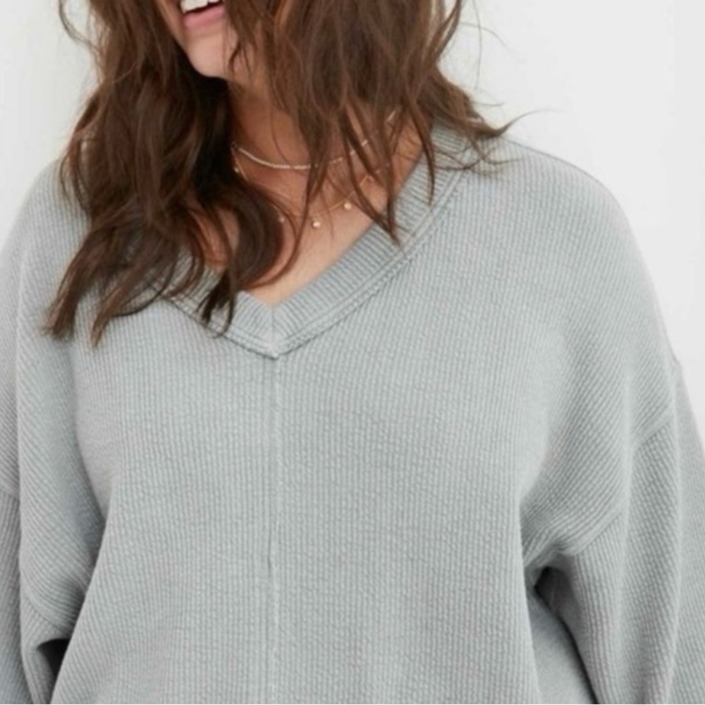 AERIE Gray Wonder Textured V-Neck Pullover Sweatshirt Size S